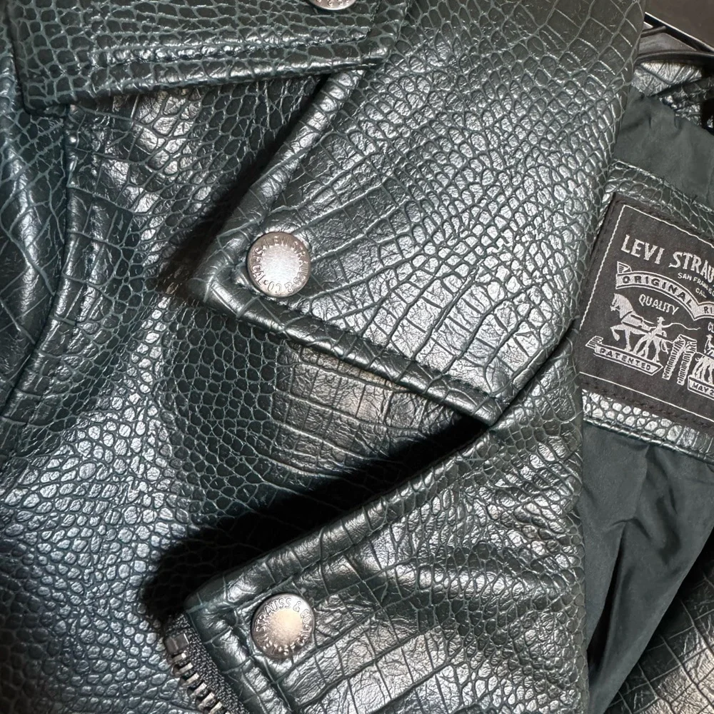 Levi's Forest Green Leather Jacket - Picture 7 of 15